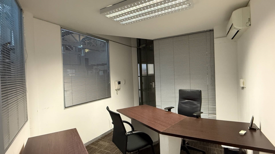 To Let commercial Property for Rent in De Waterkant Western Cape